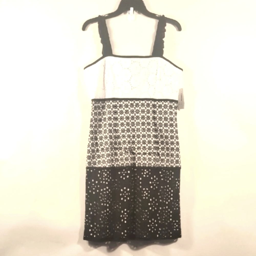 Charlie Black White Trendy Eyelet Dress Size Medium M New